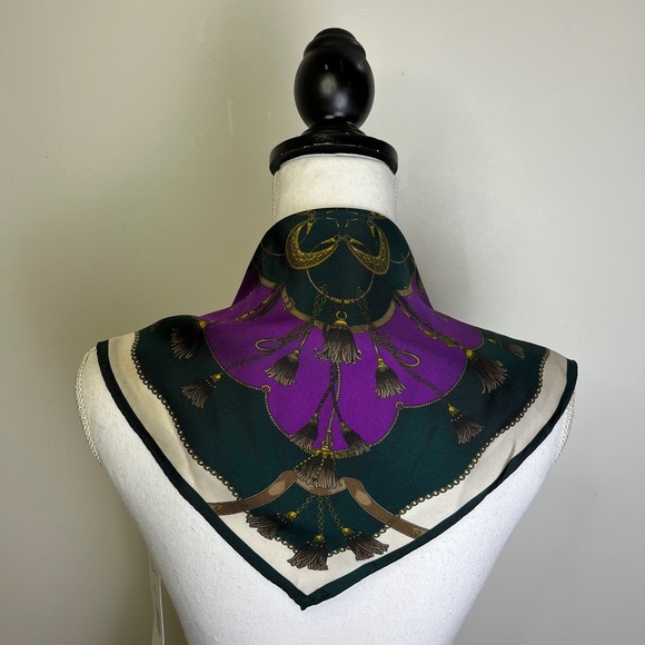 Veronica Beard NWT Silk Scarf Purple Green Equestrian Old Money Luxury Preppy - Picture 9 of 11